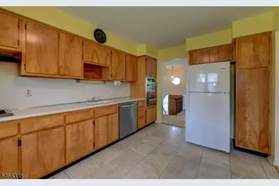 34 West Parkway, Pequannock Township, NJ 07440 - Photo 15