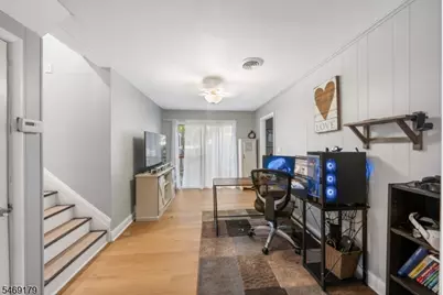 68 Carrie Ct, Nutley, NJ 07110 - Photo 5
