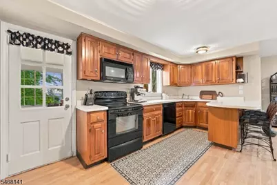 5 McKinley Ave, West Caldwell, NJ 07006 - Photo 5