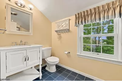 5 McKinley Ave, West Caldwell, NJ 07006 - Photo 13