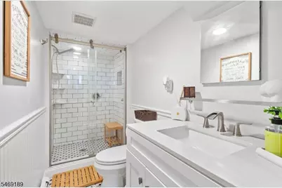 80 Tappan Ave, Belleville, NJ 07109 - Photo 17