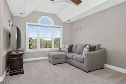 28 Nashaway Dr, Raritan Township, NJ 08551 - Photo 23