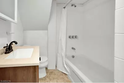 8 Cedar Ln, Roseland, NJ 07068 - Photo 37