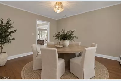 8 Cedar Ln, Roseland, NJ 07068 - Photo 11