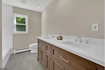 8 Cedar Ln, Roseland, NJ 07068 - Photo 27