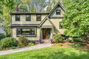 17 Old Oak Dr, New Providence, NJ 07901 - Photo 1