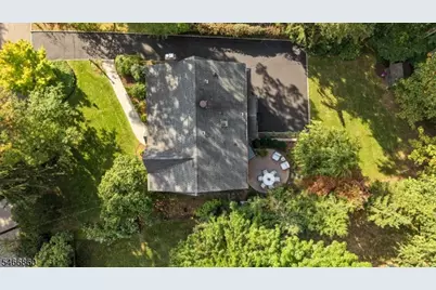 17 Old Oak Dr, New Providence, NJ 07901 - Photo 41