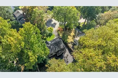 17 Old Oak Dr, New Providence, NJ 07901 - Photo 43