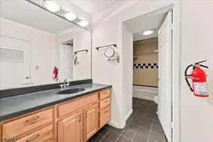 54-60 McWhorter St, Newark, NJ 07105 - Photo 23