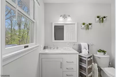 449 Richard Way, North Plainfield, NJ 07062 - Photo 29