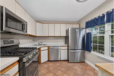 3505 Pinhorn Drive, Bridgewater, NJ 08807 - Photo 7