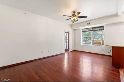 133 N Maple Ave #103, East Orange, NJ 07017 - Photo 7