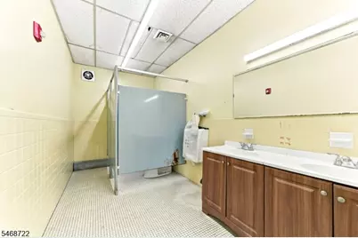 750 Hamburg Tpke, Pompton Lakes, NJ 07442 - Photo 23