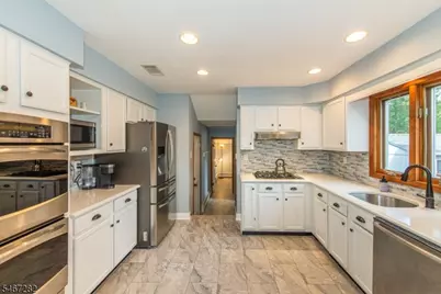 12 Kristen Dr, Roxbury Township, NJ 07876 - Photo 3
