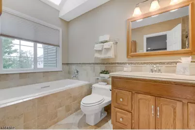 83 Leonardo Ct, West Orange Township, NJ 07052 - Photo 9