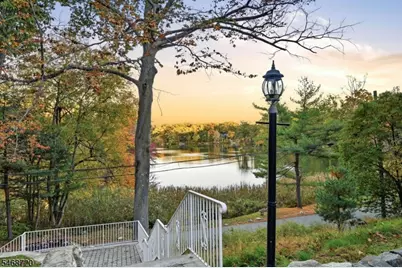 101 Morse Lake Rd #B, Bloomingdale, NJ 07403 - Photo 3