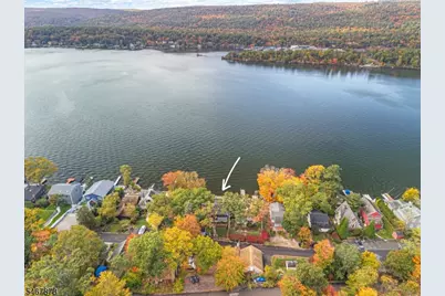 37 Lake Park Ter, West Milford, NJ 07421 - Photo 3