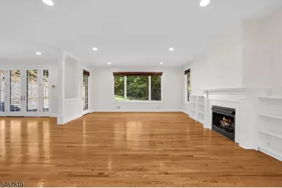 8 Chapel Hill Ct, Cedar Grove, NJ 07009 - Photo 7