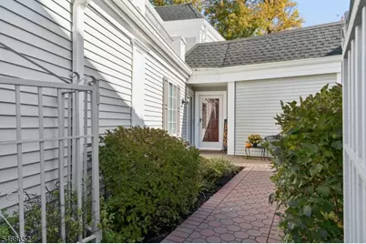 147 Riveredge Dr, Chatham Township, NJ 07928 - Photo 3