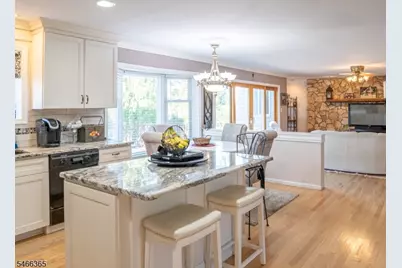 581 Montgomery Rd, Hillsborough Township, NJ 08844 - Photo 11