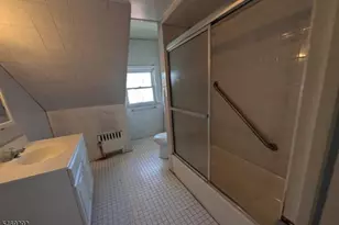 349 Parker St, Newark, NJ 07104 - Photo 9