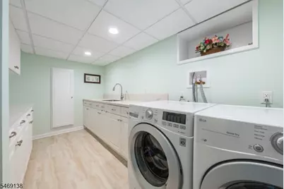 12 Eaton Ct, Summit, NJ 07901 - Photo 31