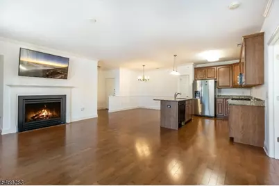 98 Quarry Dr #B2, Woodland Park, NJ 07424 - Photo 9