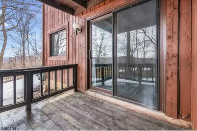 2 Davos Dr, Vernon, NJ 07462 - Photo 19
