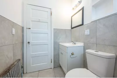 129 Howard Ave, Passaic, NJ 07055 - Photo 35