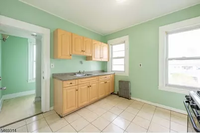 129 Howard Ave, Passaic, NJ 07055 - Photo 29