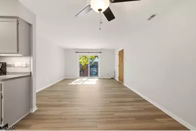 42 John St #3B, Bloomfield, NJ 07003 - Photo 9