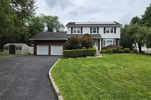 15 Sweetwood Ct, Parsippany, NJ 07054 - Photo 1