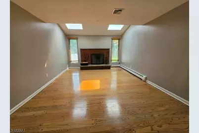 15 Sweetwood Ct, Parsippany, NJ 07054 - Photo 11