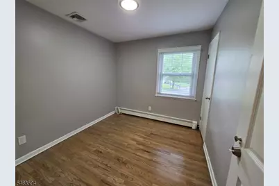 15 Sweetwood Ct, Parsippany, NJ 07054 - Photo 27