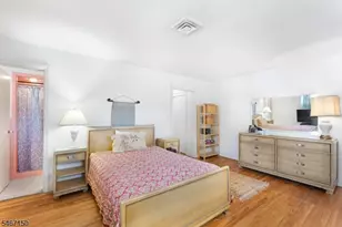 11 Hamilton Dr E, North Caldwell, NJ 07006 - Photo 13