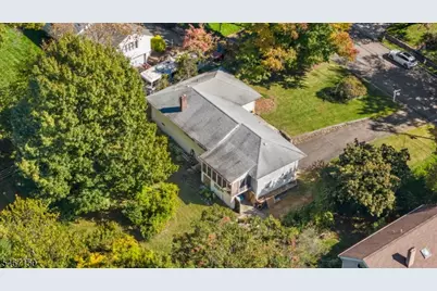 11 Hamilton Drive East, North Caldwell, NJ 07006 - Photo 21