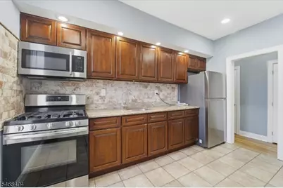 6045 Kennedy Blvd, West New York, NJ 07093 - Photo 9