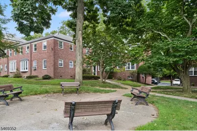 23 Park Ct #88, Verona, NJ 07044 - Photo 1