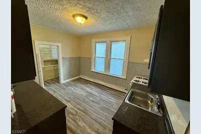 41 Columbia Ave #2, Newark, NJ 07106 - Photo 25