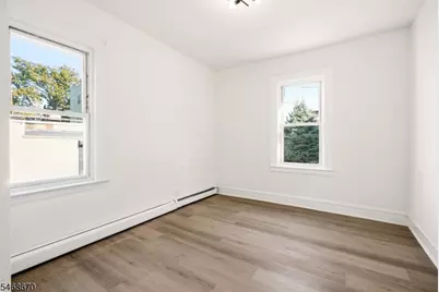 354 Clinton Pl, Newark, NJ 07112 - Photo 7