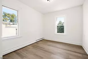 354 Clinton Pl, Newark, NJ 07112 - Photo 7