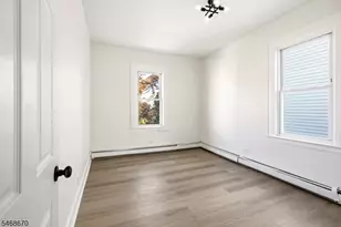 354 Clinton Pl, Newark, NJ 07112 - Photo 25
