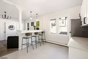 354 Clinton Pl, Newark, NJ 07112 - Photo 13