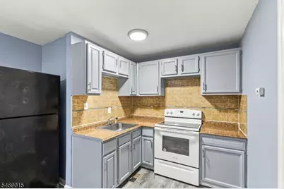 51 Demarest St, Newark, NJ 07112 - Photo 9