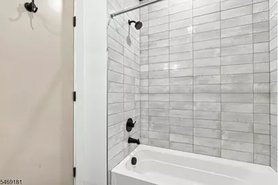 822 S 20th St, Newark, NJ 07108 - Photo 35
