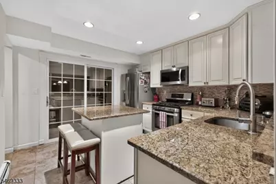1D Yacenda Dr #1D, Parsippany, NJ 07950 - Photo 11
