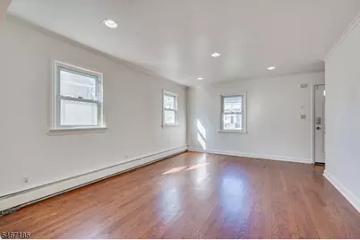 1071 Lorraine Ave, Union Township, NJ 07083 - Photo 11