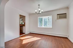 1071 Lorraine Ave, Union Township, NJ 07083 - Photo 15