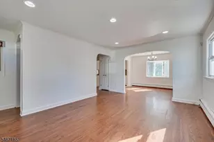 1071 Lorraine Ave, Union Township, NJ 07083 - Photo 7