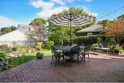37 Mountain Ave, Summit, NJ 07901 - Photo 27